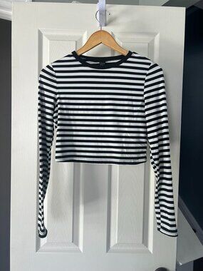 SHEIN Black White Striped Crop Top Womens Large Long Sleeve Fitted Tee